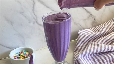 DIY Deluxe Grimace Shake Recipe .